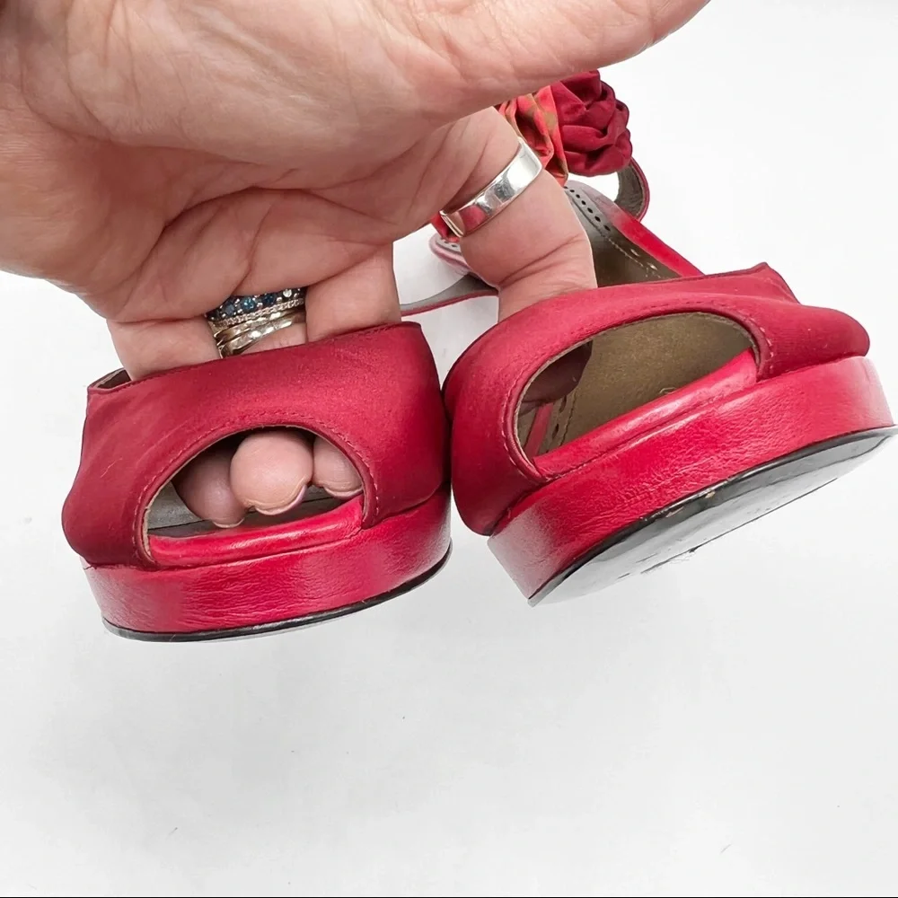 Coach Addysen Red Leather & Silk Rosette Heeled Peep Toe Shoes, Size 9.5B (Med)